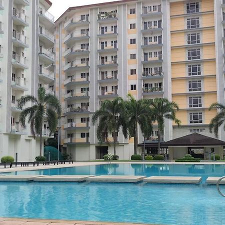 Cherolds Place Lovely 1 Bedroom Condo With Balcony Manila Exterior photo