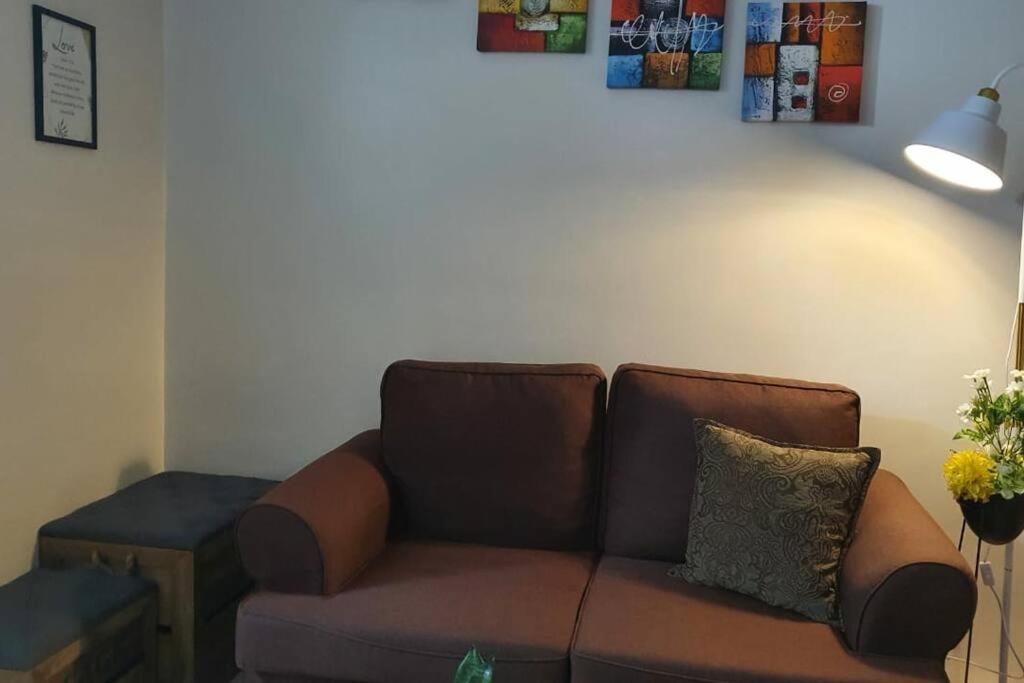 Cherolds Place Lovely 1 Bedroom Condo With Balcony Manila Exterior photo